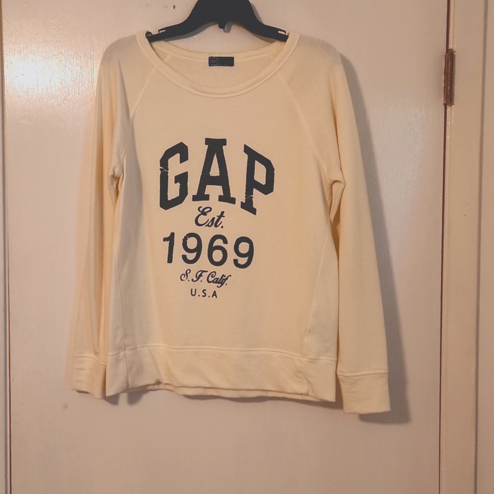 Off White and Blue "GAP" sweatshirt!